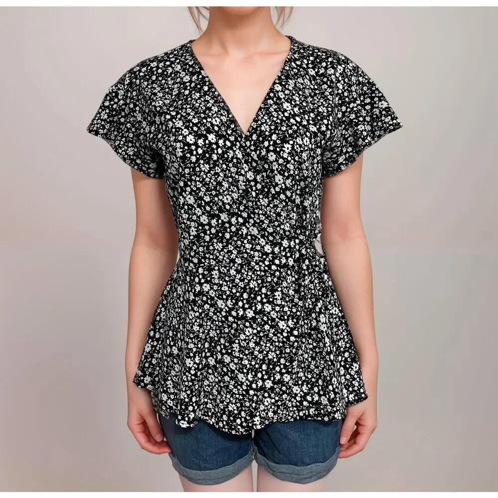 ModCloth Ditsy Floral Wrap Blouse Size Medium